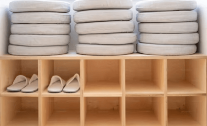 Closet Organizer Person: TidyStepByStep’s Expert Tips for a Neat and Organized Closet